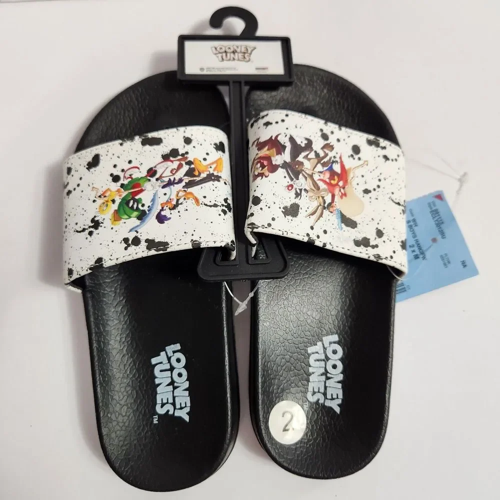 Looney Tunes  Slip On Slides Sandals New Size Youth Medium 2. New